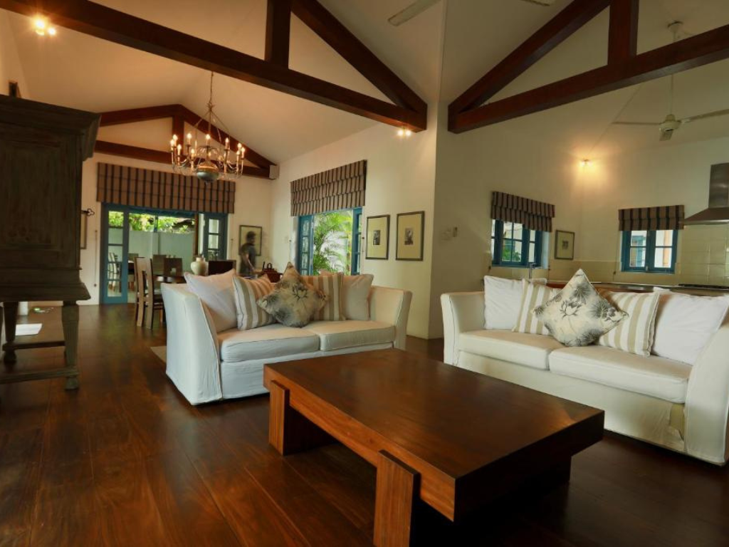 Entire Villa with Seven Rooms