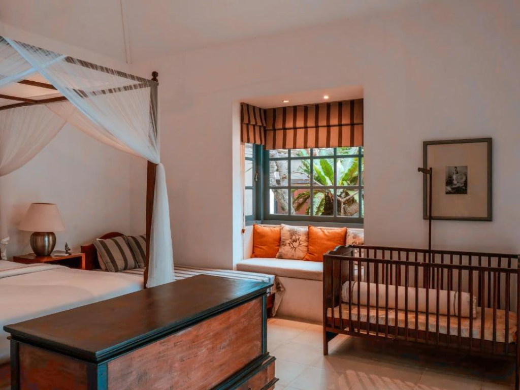 Family Room<br>