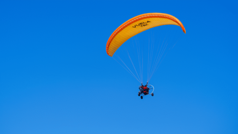 Sky Club Paramotering