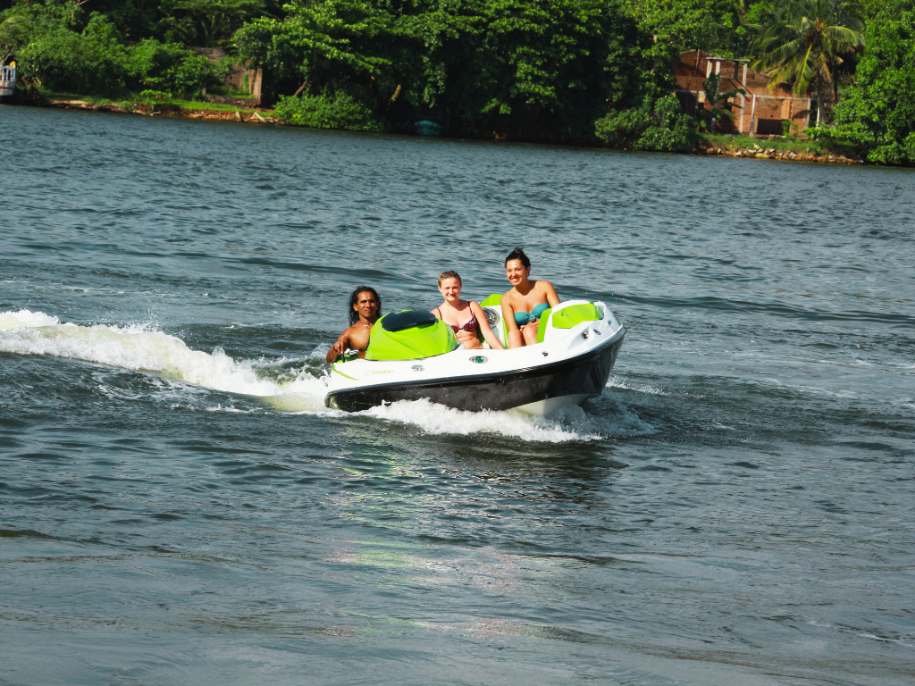 SPEED BOAT